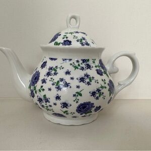 Lavender Floral Ceramic Teapot